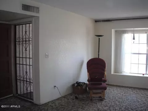 1026 E Fairbrook Cir, Mesa, AZ 85203 photo 2