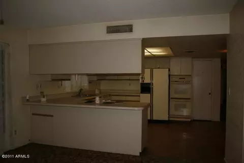 1026 E Fairbrook Cir, Mesa, AZ 85203 photo 5