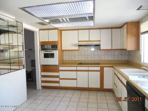 2184 E Broadmor Dr, Tempe, AZ 85282 photo 3