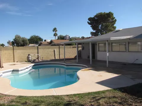 3448 W Calavar Rd, Phoenix, AZ 85053 photo 4
