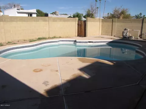 3448 W Calavar Rd, Phoenix, AZ 85053 photo 2