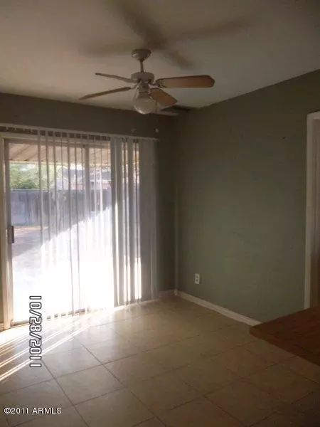 4117 E Saint Catherine Ave, Phoenix, AZ 85042 photo 4