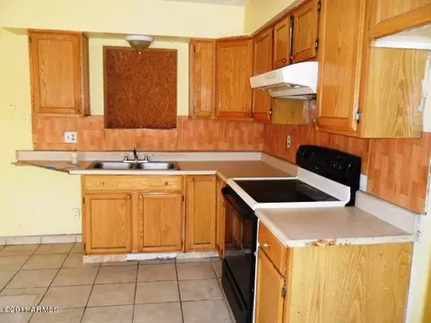202 W Winston Dr, Phoenix, AZ 85041 photo 9