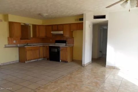 202 W Winston Dr, Phoenix, AZ 85041 photo 5