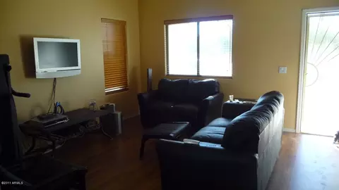 622 E Dekalb Ln, Phoenix, AZ 85040 photo 2