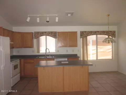 4526 E Glenhaven Dr, Phoenix, AZ 85048 photo 2