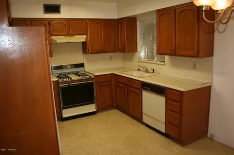 4640 N 11th Pl, Phoenix, AZ 85014 photo 16