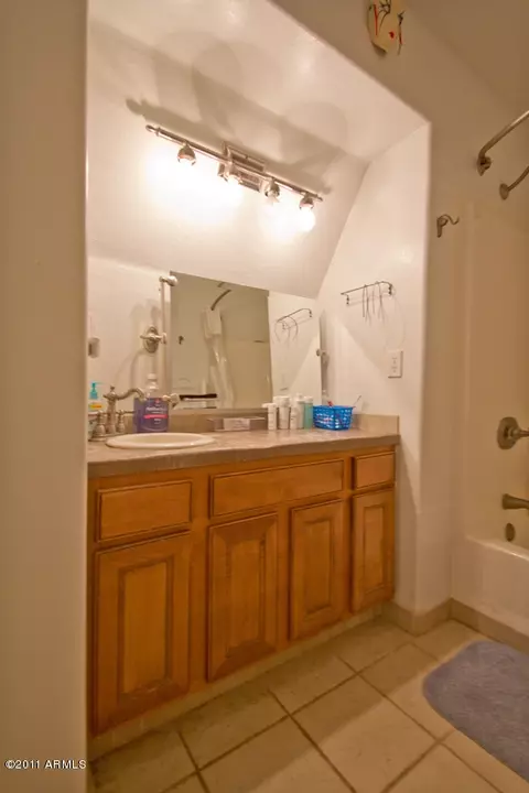 3946 E Desert Ln, Gilbert, AZ 85234 photo 15