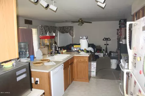 527 E Jasper Dr, Gilbert, AZ 85296 photo 4