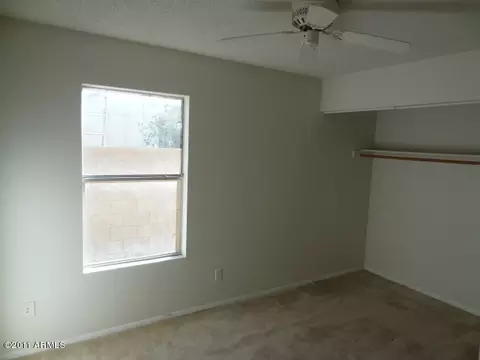 4467 E Pearce Rd, Phoenix, AZ 85044 photo 4