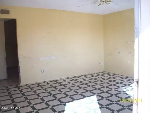 462 E Holmes Ave, Mesa, AZ 85204 photo 2