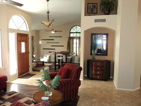 1132 W Iris Dr, Gilbert, AZ 85233 photo 3