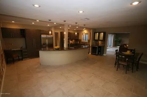 2308 Earll Dr, Phoenix, AZ 85016 photo 4