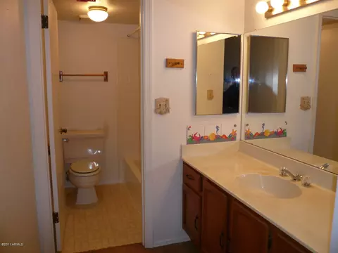 8201 N 21st Dr #C208, Phoenix, AZ 85021 photo 13