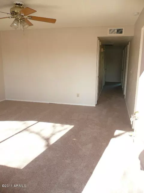 2454 E Contessa St, Mesa, AZ 85213 photo 4