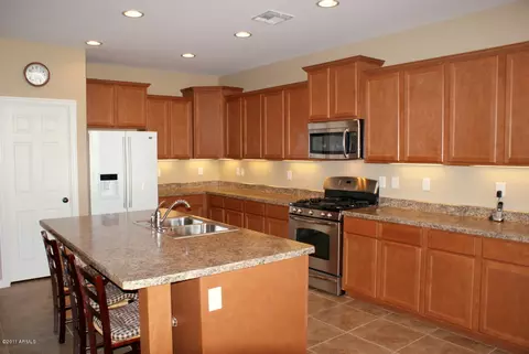 2446 E Narrowleaf Dr, Gilbert, AZ 85298 photo 3