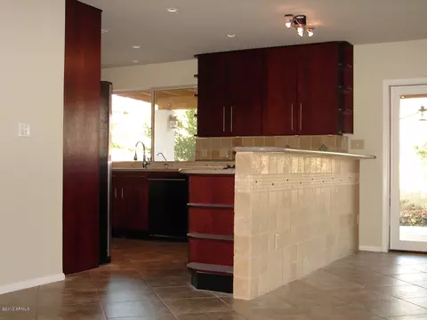 728 E Paradise Ln, Phoenix, AZ 85022 photo 8