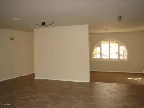 728 E Paradise Ln, Phoenix, AZ 85022 photo 5