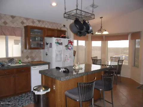 1627 E Windsong Dr, Phoenix, AZ 85048 photo 4