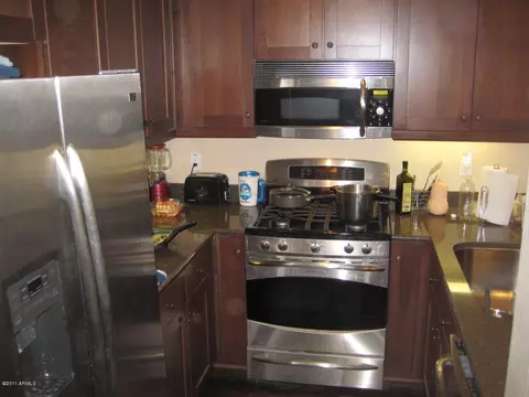 815 E Rose Ln #125, Phoenix, AZ 85014 photo 2
