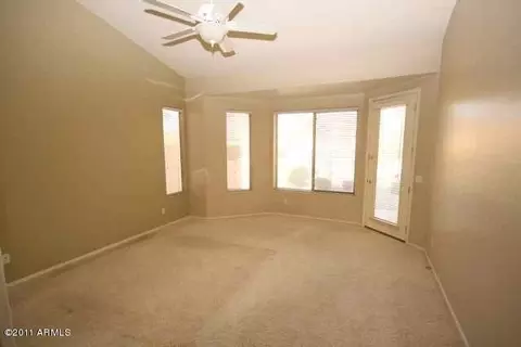 4630 E Robin Ln, Phoenix, AZ 85050 photo 7