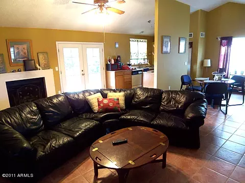 1407 E Tonto Ln, Phoenix, AZ 85024 photo 3