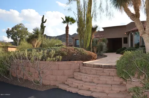 4481 E Sunset Dr, Phoenix, AZ 85028 photo 4