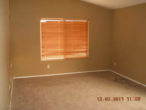 734 E Iris Dr, Gilbert, AZ 85296 photo 6