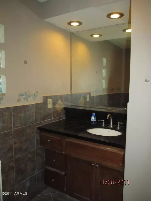 2817 Earll Dr, Phoenix, AZ 85016 photo 7