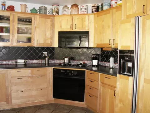 9201 N Arroya Vista Dr W, Phoenix, AZ 85028 photo 22