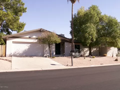 9201 N Arroya Vista Dr W, Phoenix, AZ 85028 photo 1