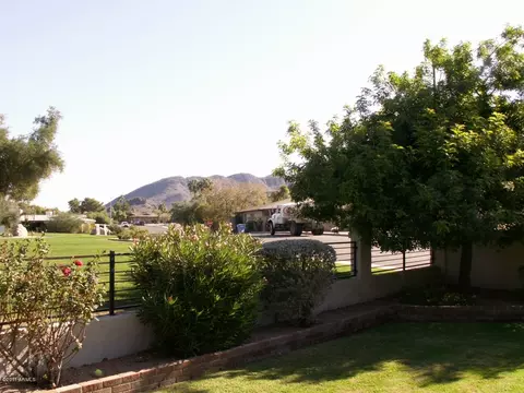 9201 N Arroya Vista Dr W, Phoenix, AZ 85028 photo 14