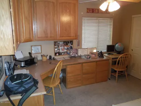 2047 E Ruby Ln, Phoenix, AZ 85024 photo 6