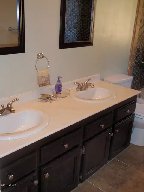 2530 E Oak St, Phoenix, AZ 85008 photo 10