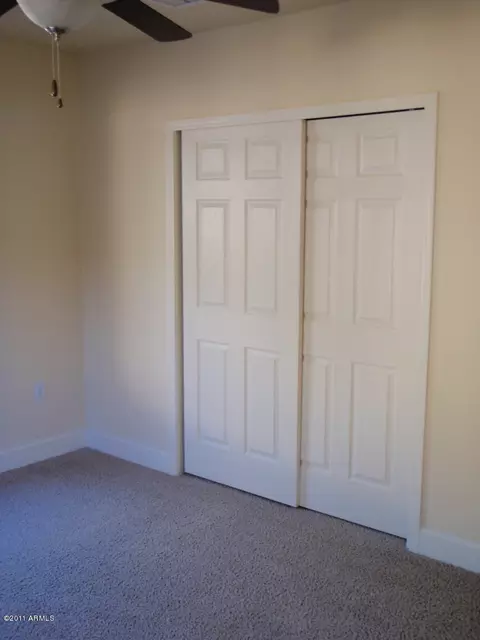 2530 E Oak St, Phoenix, AZ 85008 photo 11