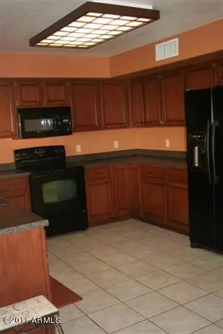 924 E South Fork Dr, Phoenix, AZ 85048 photo 11
