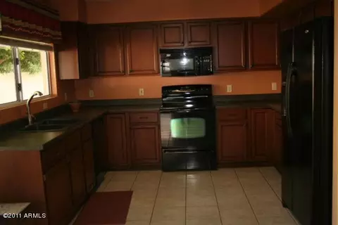 924 E South Fork Dr, Phoenix, AZ 85048 photo 10