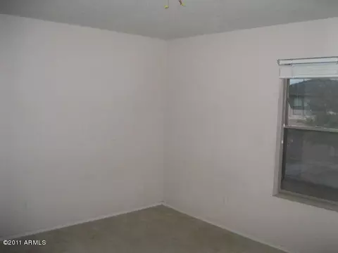 11524 E Flower Cir, Mesa, AZ 85208 photo 4