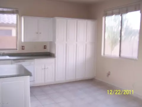 3870 E Timberline Rd, Gilbert, AZ 85297 photo 5