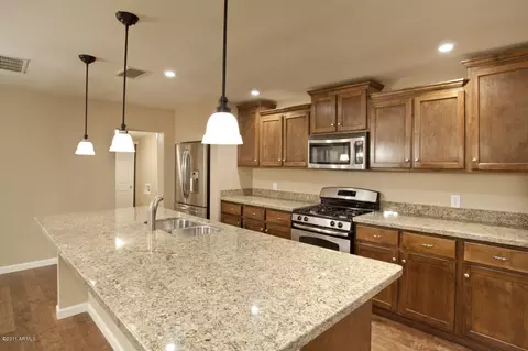 4911 E Piccadilly Rd, Phoenix, AZ 85018 photo 4