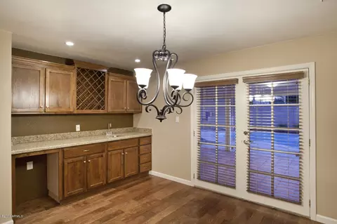 4911 E Piccadilly Rd, Phoenix, AZ 85018 photo 8