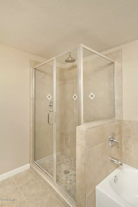 4911 E Piccadilly Rd, Phoenix, AZ 85018 photo 14