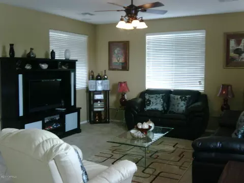 73 E Catclaw St, Gilbert, AZ 85296 photo 4