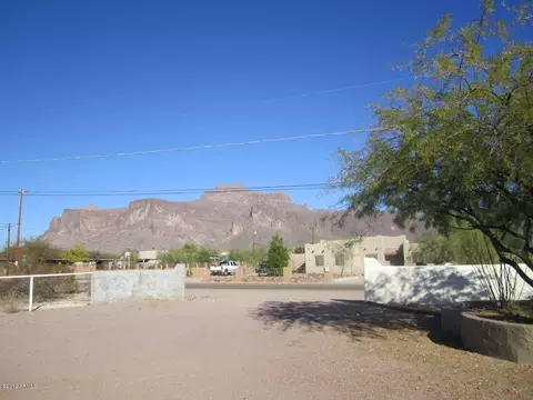 62 S Mountain View Rd, Apache Junction, AZ 85119 photo 2