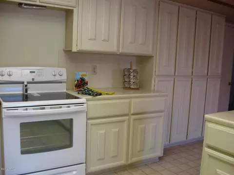 105 E Calavar Rd, Phoenix, AZ 85022 photo 4