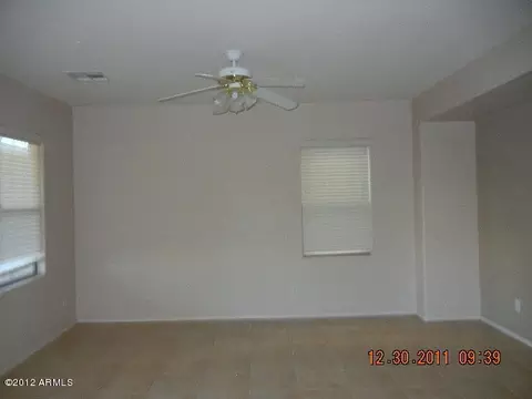 1696 S Falcon Dr, Gilbert, AZ 85295 photo 4