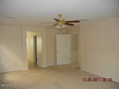 1696 S Falcon Dr, Gilbert, AZ 85295 photo 6
