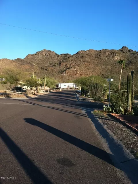 1319 E Ruth Ave, Phoenix, AZ 85020 photo 2