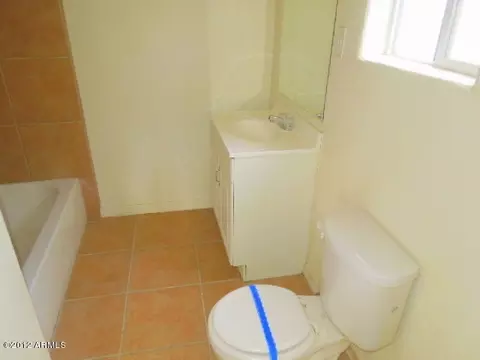 3326 E Oak St, Phoenix, AZ 85008 photo 9