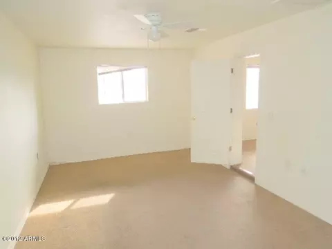 3326 E Oak St, Phoenix, AZ 85008 photo 8